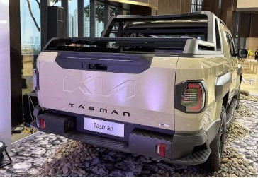 Bất ngờ đưa về Việt Nam xe bán tải Kia Tasman trưng bày nhưng chưa bán ra 8