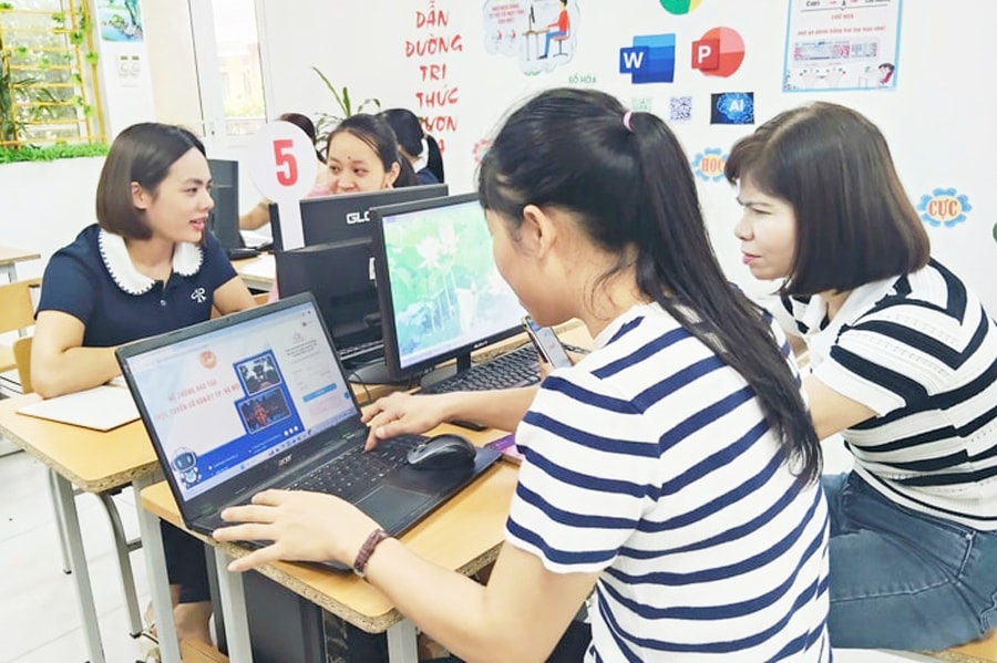 Chuyển đổi số giáo dục Thủ đô: Từ đổi mới phương pháp giảng dạy đến kiến tạo công dân toàn cầu
